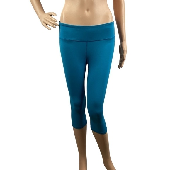 Fabletics Pants - Fabletics Define Mid-Rise Crop Legging Size XS Oasis Blue